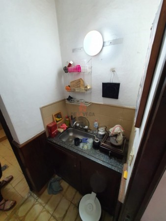 VENTA GALPON PELLEGRINI AL 700