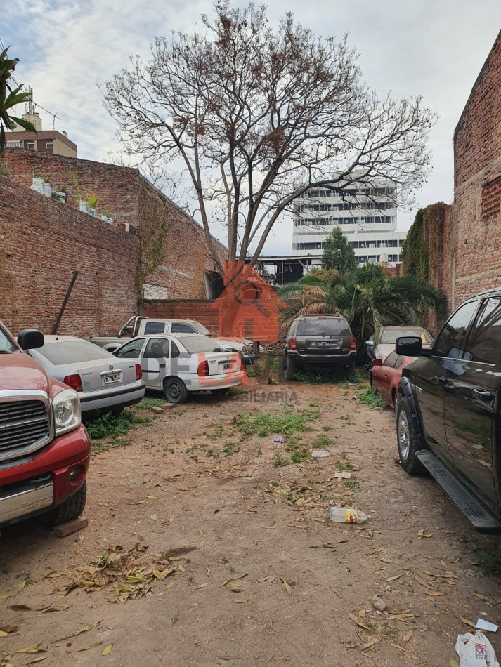 VENTA TERRENO ESPANA AL 2000, IDEAL CONST. DE EDIFICIO