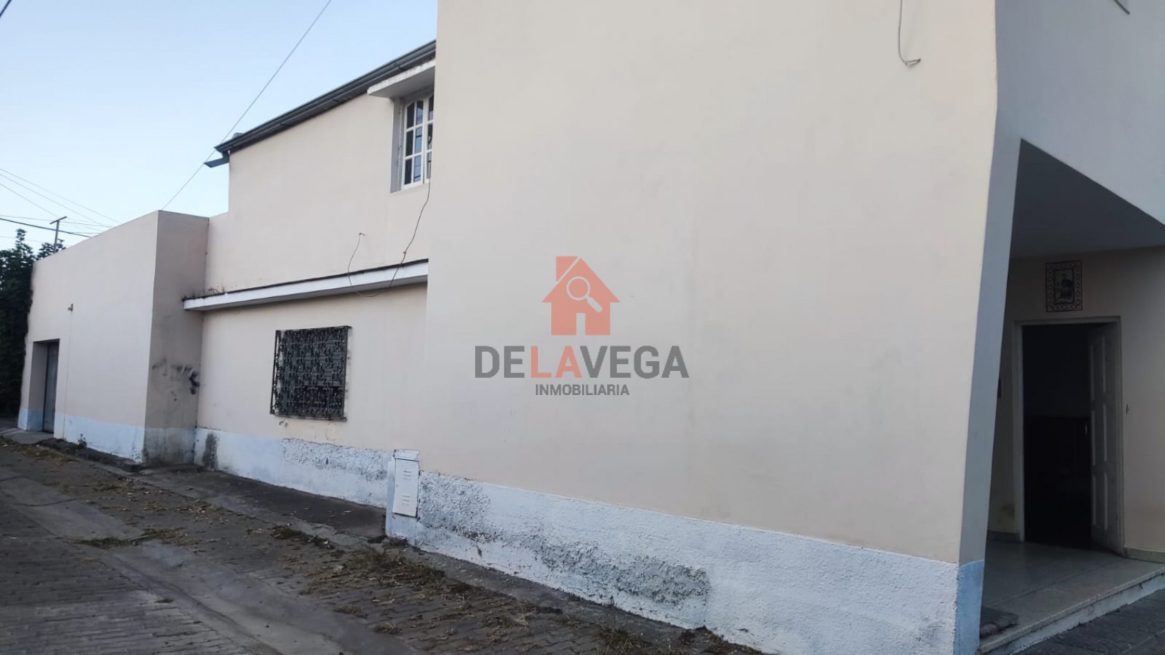 CASA EN VENTA EN TRES CERRITOS